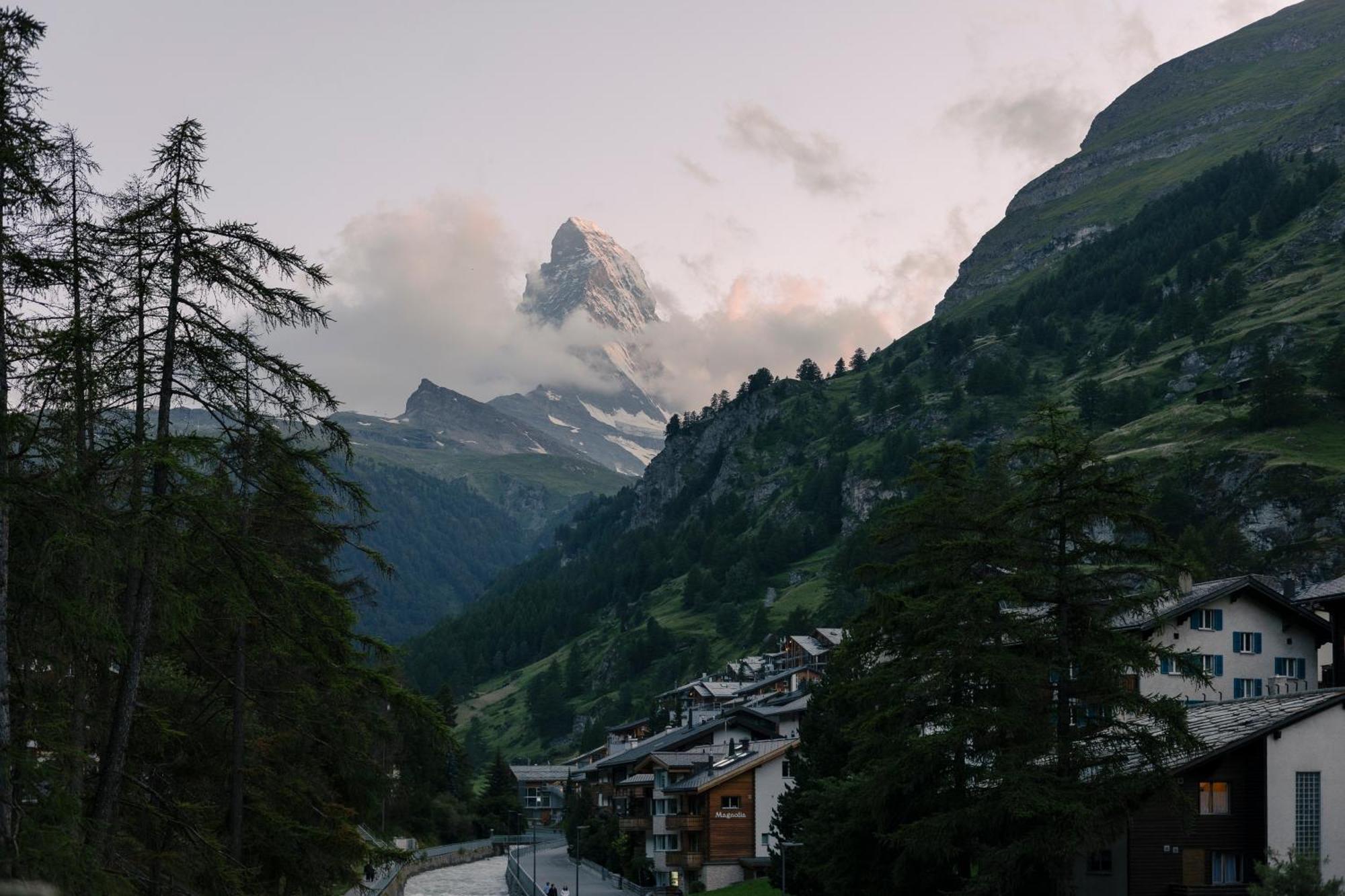 Schloss Zermatt - Cbd & Adaptogenic Spa And Sport Hotel Dış mekan fotoğraf
