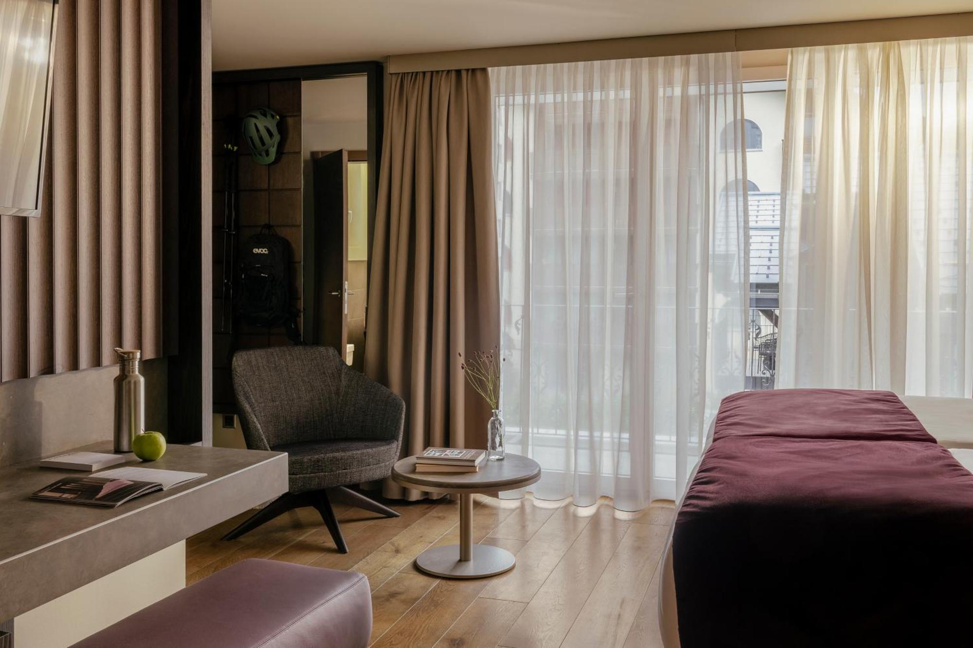 Schloss Zermatt - Cbd & Adaptogenic Spa And Sport Hotel Dış mekan fotoğraf