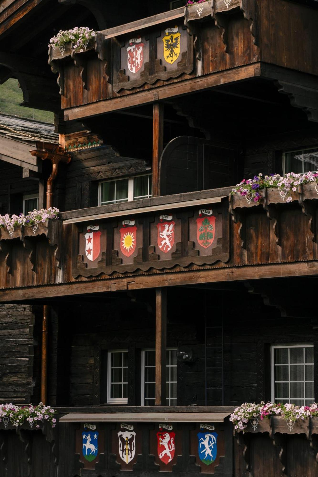 Schloss Zermatt - Cbd & Adaptogenic Spa And Sport Hotel Dış mekan fotoğraf
