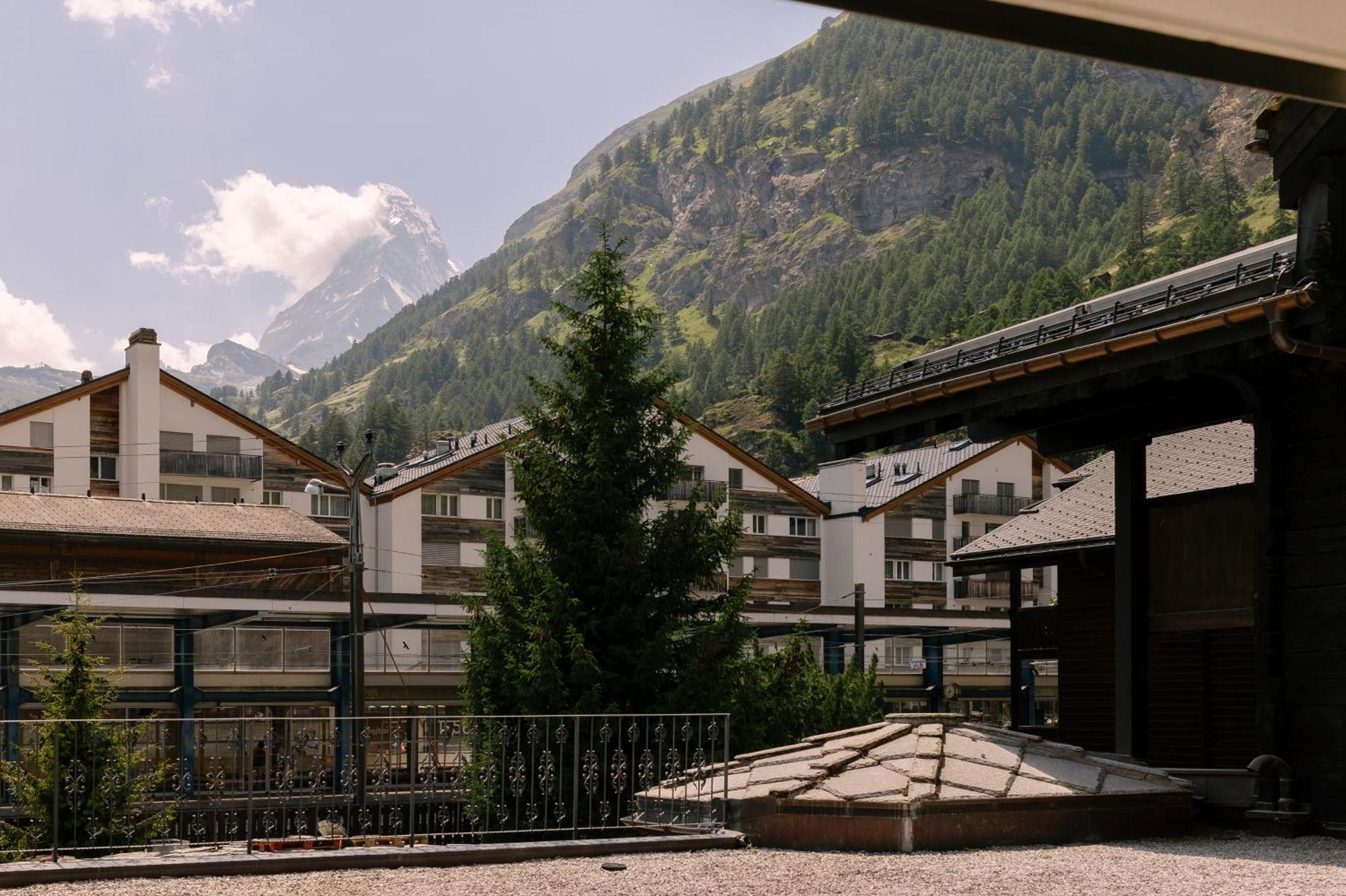 Schloss Zermatt - Cbd & Adaptogenic Spa And Sport Hotel Dış mekan fotoğraf